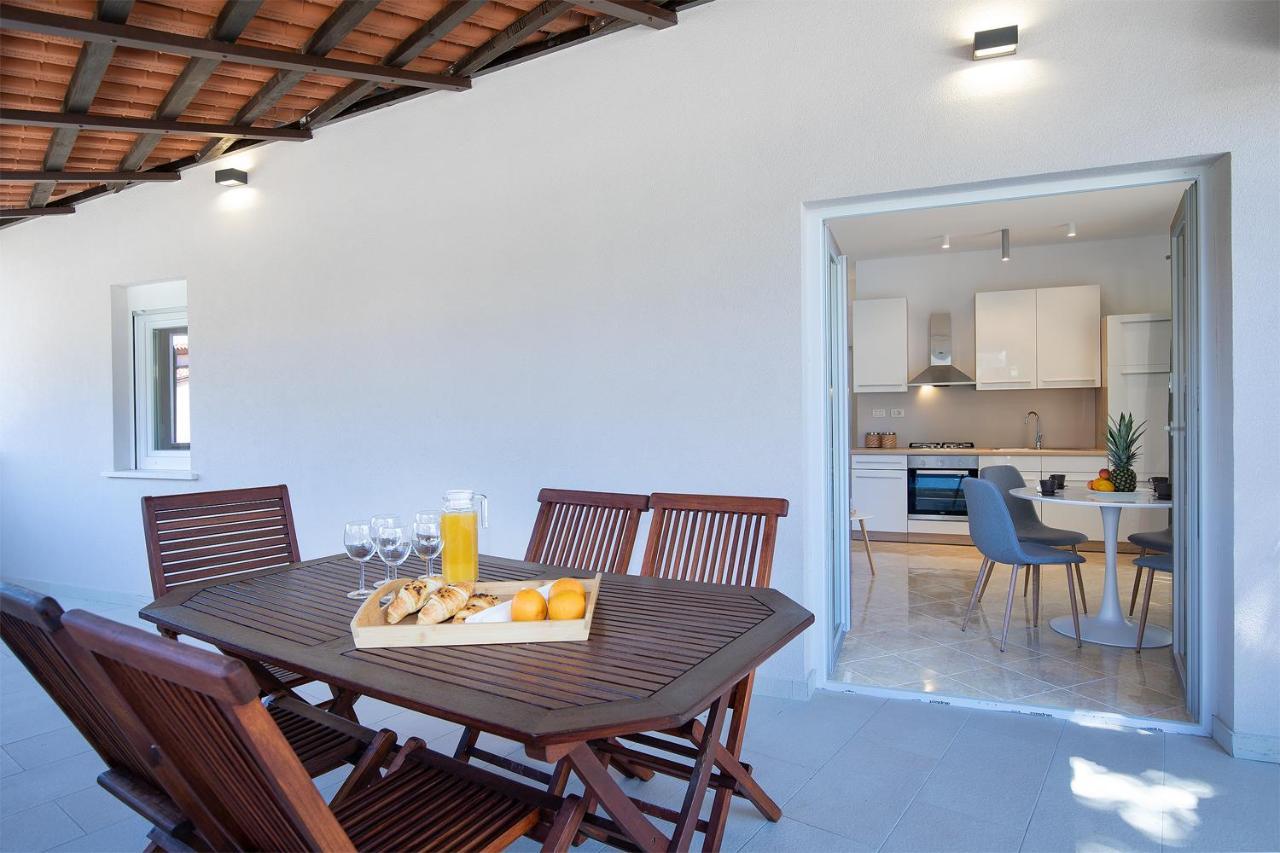 Sandy Bay Apartments - Free Mountainbike Rental - Pjescana Uvala Zewnętrze zdjęcie