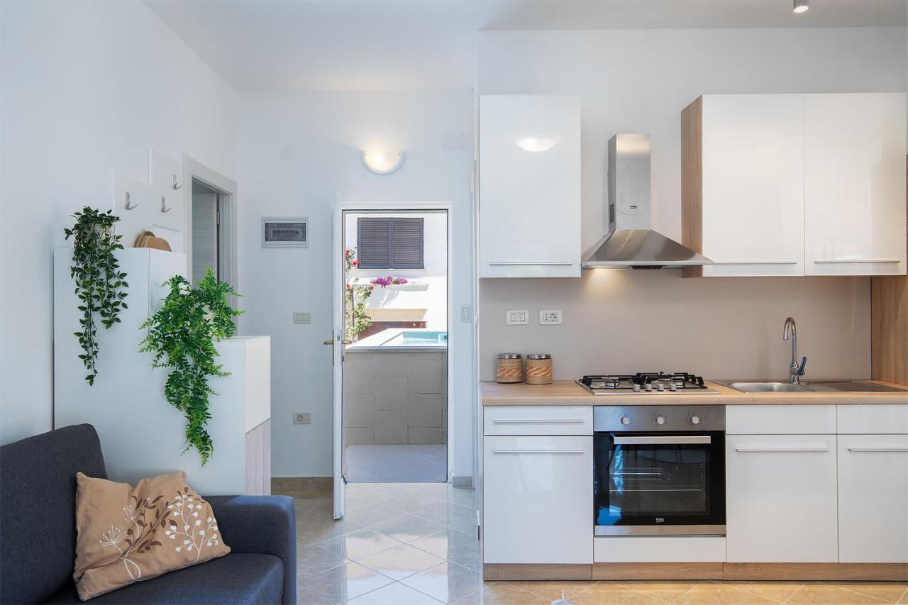 Sandy Bay Apartments - Free Mountainbike Rental - Pjescana Uvala Zewnętrze zdjęcie