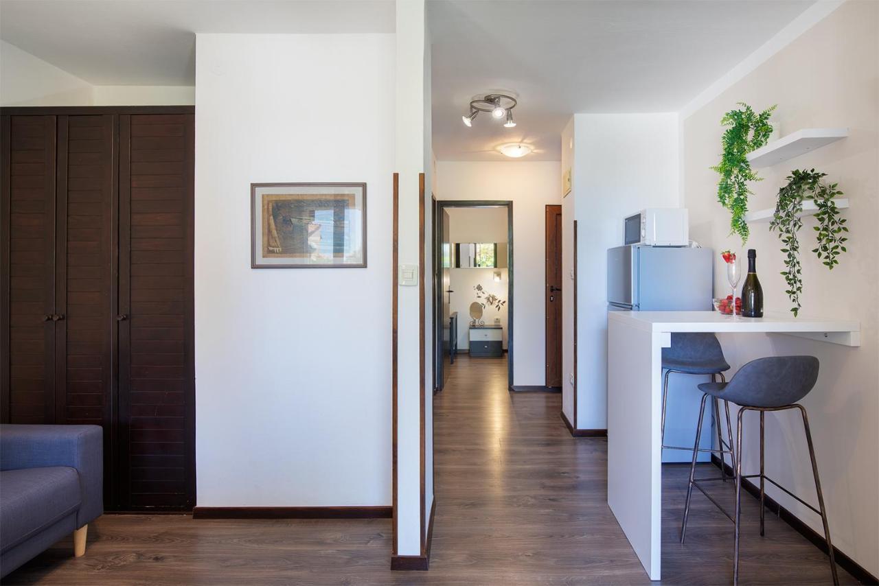 Sandy Bay Apartments - Free Mountainbike Rental - Pjescana Uvala Zewnętrze zdjęcie