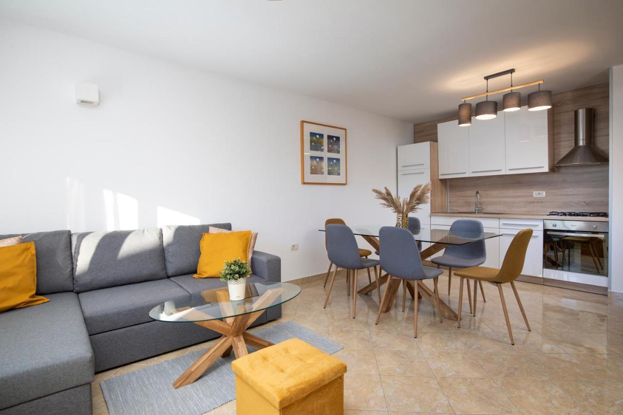 Sandy Bay Apartments - Free Mountainbike Rental - Pjescana Uvala Zewnętrze zdjęcie