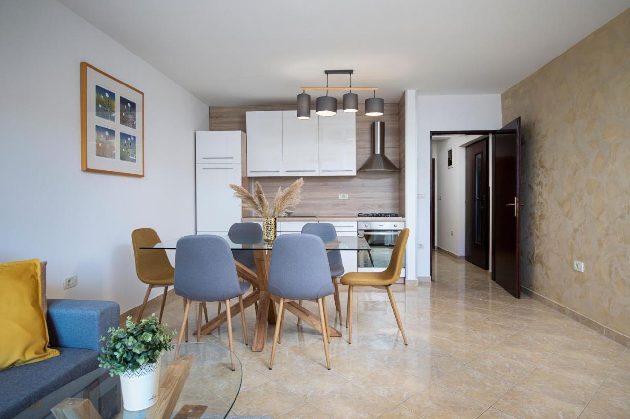 Sandy Bay Apartments - Free Mountainbike Rental - Pjescana Uvala Zewnętrze zdjęcie