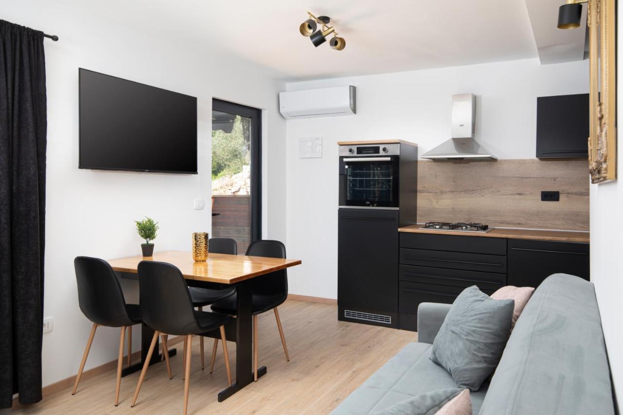 Sandy Bay Apartments - Free Mountainbike Rental - Pjescana Uvala Zewnętrze zdjęcie