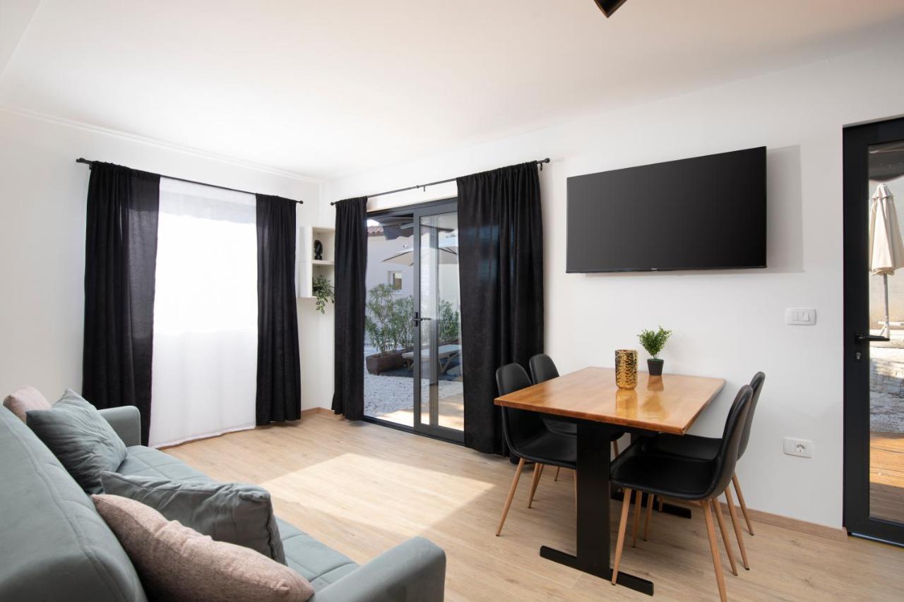 Sandy Bay Apartments - Free Mountainbike Rental - Pjescana Uvala Zewnętrze zdjęcie