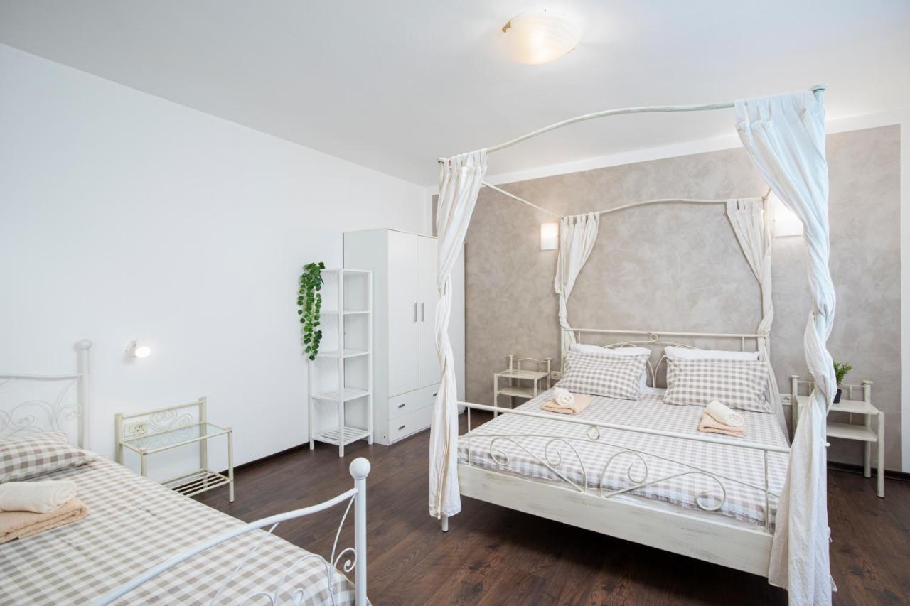 Sandy Bay Apartments - Free Mountainbike Rental - Pjescana Uvala Zewnętrze zdjęcie